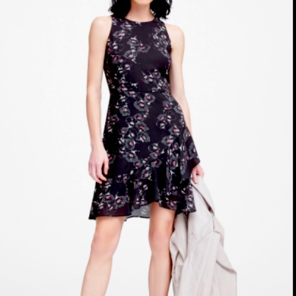 Womens size 14 Banana Republic ruffle hem sleeveless dress black floral NWT